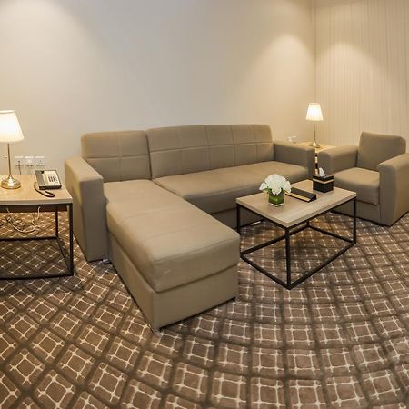 Burj Alhayat Hotel Suites Olaya Riyadh Ngoại thất bức ảnh