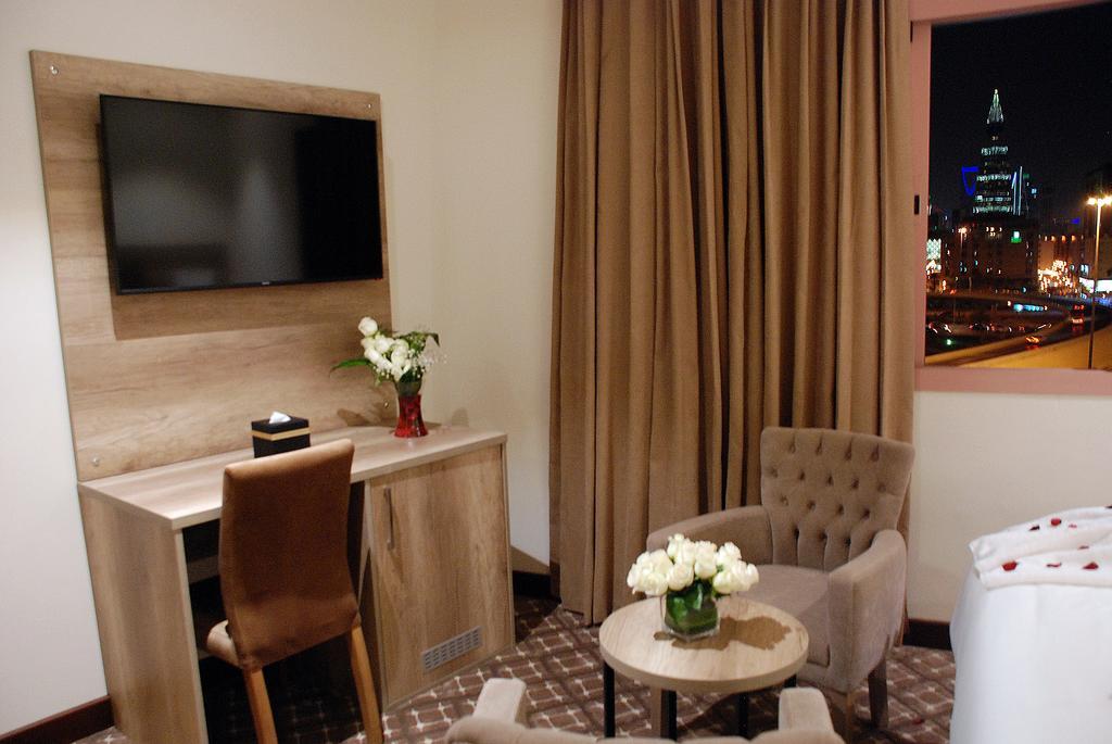 Burj Alhayat Hotel Suites Olaya Riyadh Ngoại thất bức ảnh